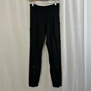Nike High-Waisted Black Leggings with Pockets Womens Size Large